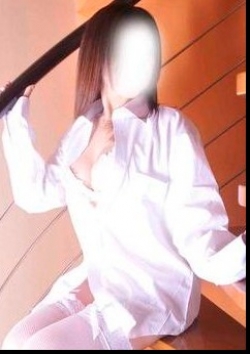 井上 遥、CLUBマダム 1