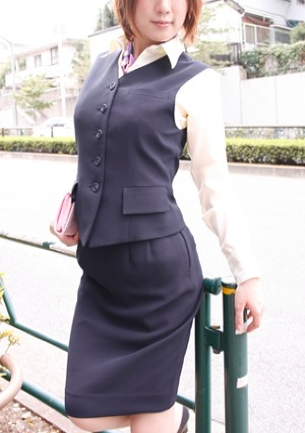 あさみ、いきます!OLパンティー 3