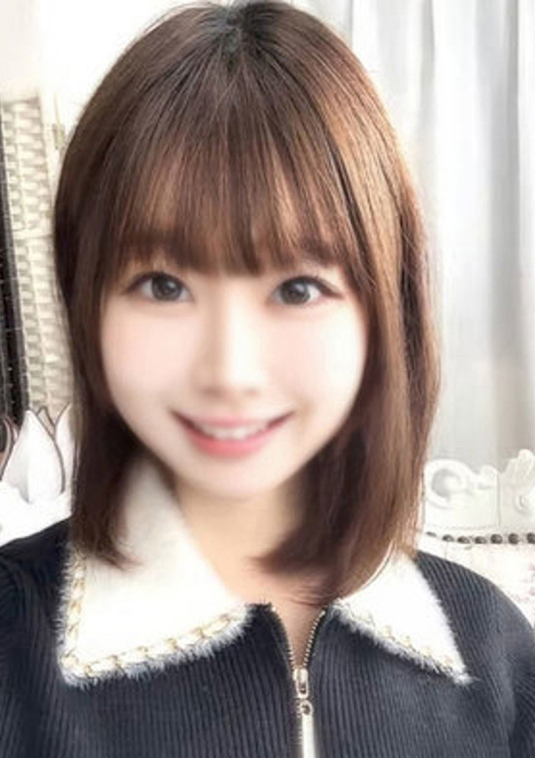 奥村あやか、断りきれない美人マッサージ嬢たち