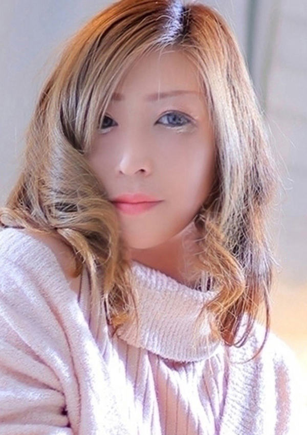 賀川 りょう、30代40代50代と遊ぶなら博多人妻専科24時 12