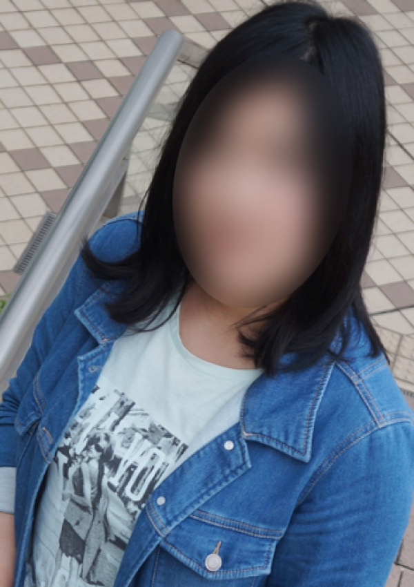 みさき、かわいい熟女&おいしい人妻 町田店 1