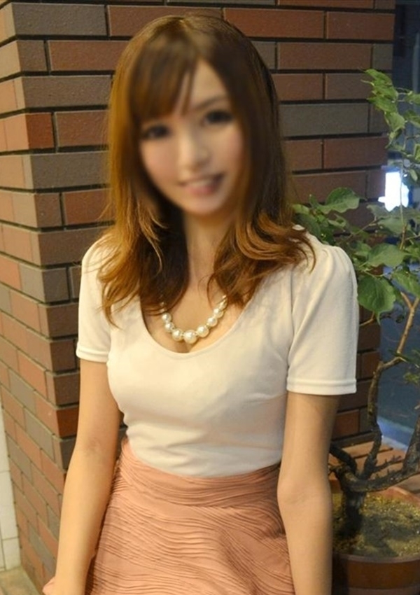 ゆきな、新橋現役女子大生コレクション
