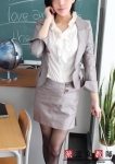しのぶ先生、派遣女教師