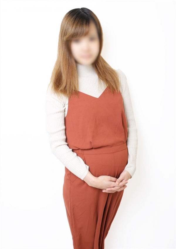 あいな、池袋・裸乳房(らまんま)巨乳・貧乳・母乳・妊婦のお店 3