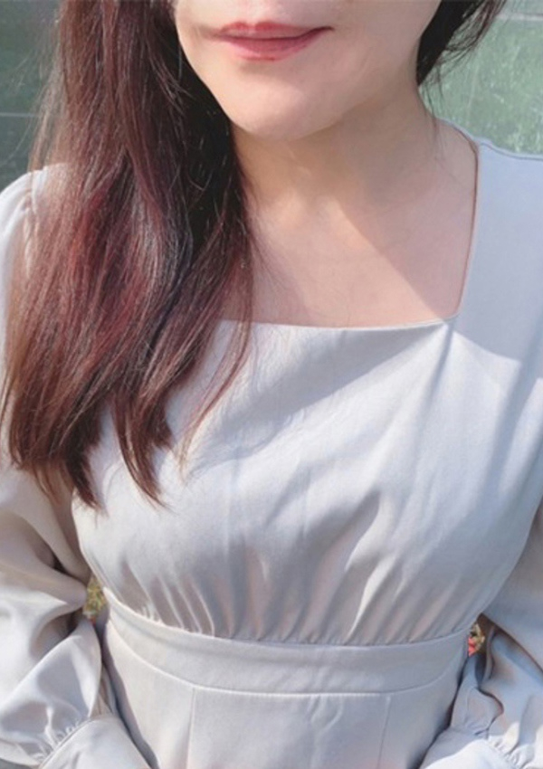 東尾、極上でエッチな人妻 4