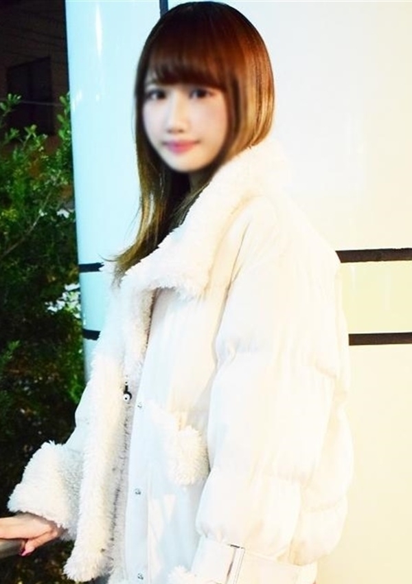ななみ、新橋現役女子大生コレクション 1