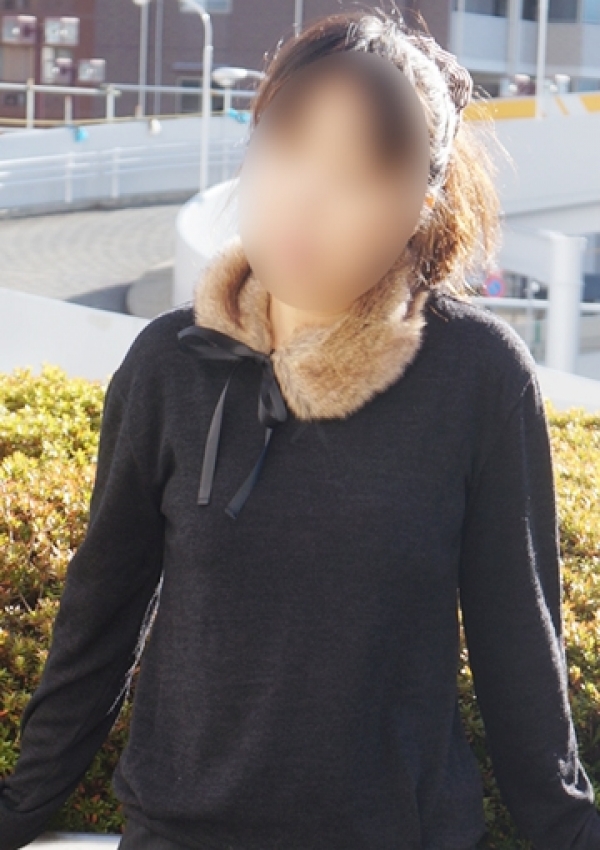 さな、かわいい熟女&おいしい人妻 町田店 1