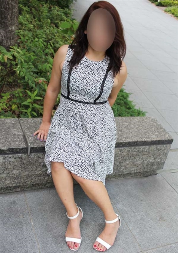 ゆりな、かわいい熟女&おいしい人妻 五反田・品川店 4