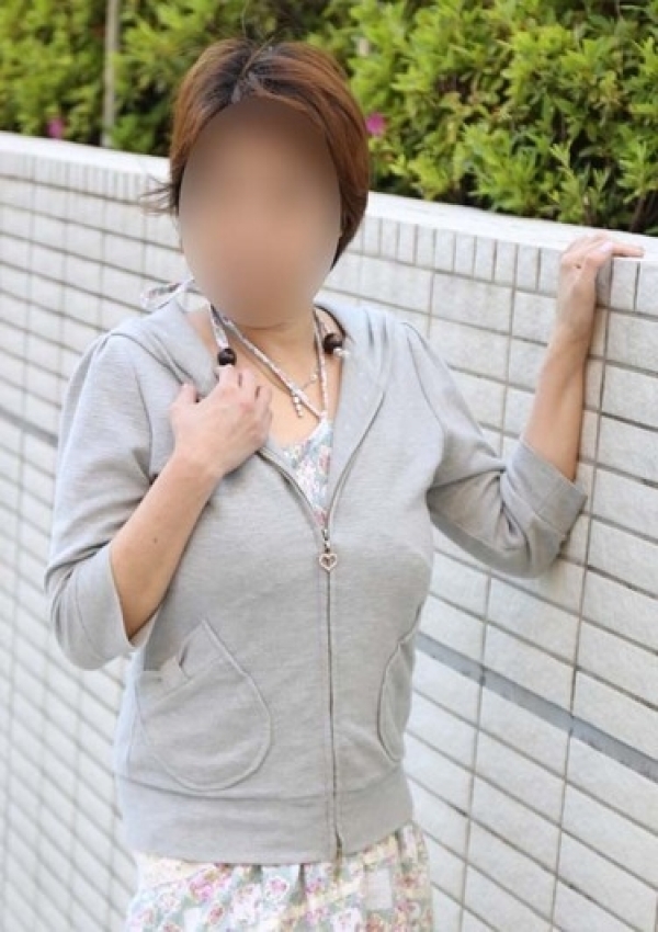 こころ、かわいい熟女&おいしい人妻 池袋店 3