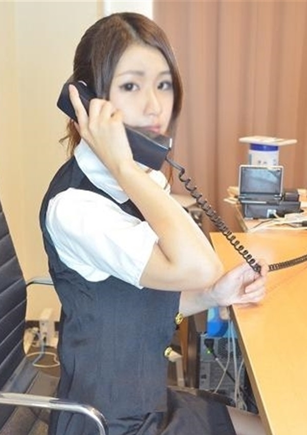 しおり、現役OL たちの秘密のアルバイト シークレットオフィス