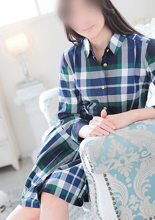 南美(みなみ)、人妻館 1