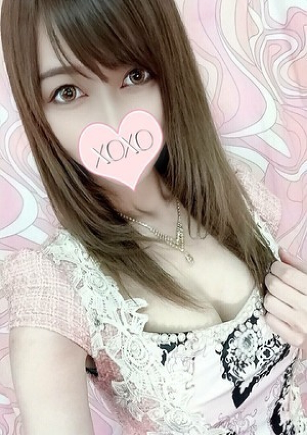 Tsubasaツバサ、XOXO Hug&Kiss 神戸店 1