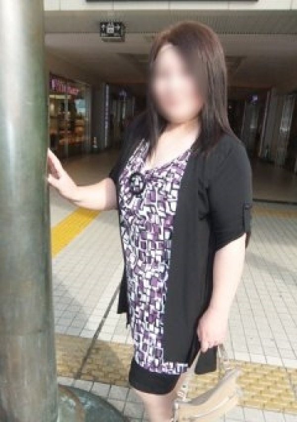 なつみ、かわいい熟女&おいしい人妻 土浦店 1