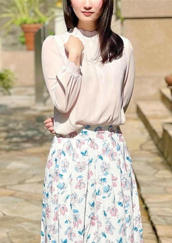 堀ゆいな、月の真珠-新宿- 1