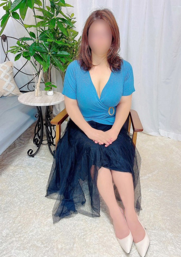 ひかり、人妻熟女の秘密の関係熊谷店 2