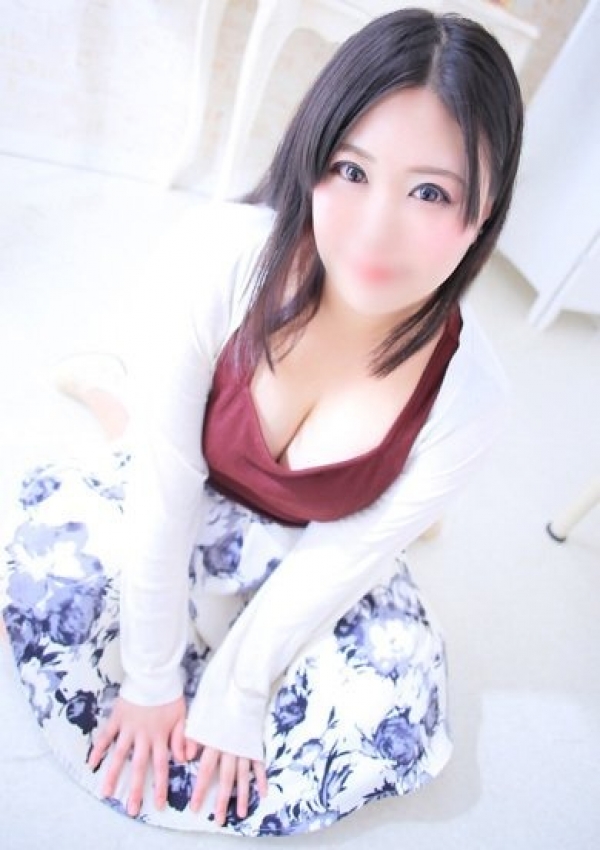 ちはる、ご奉仕美人妻 2