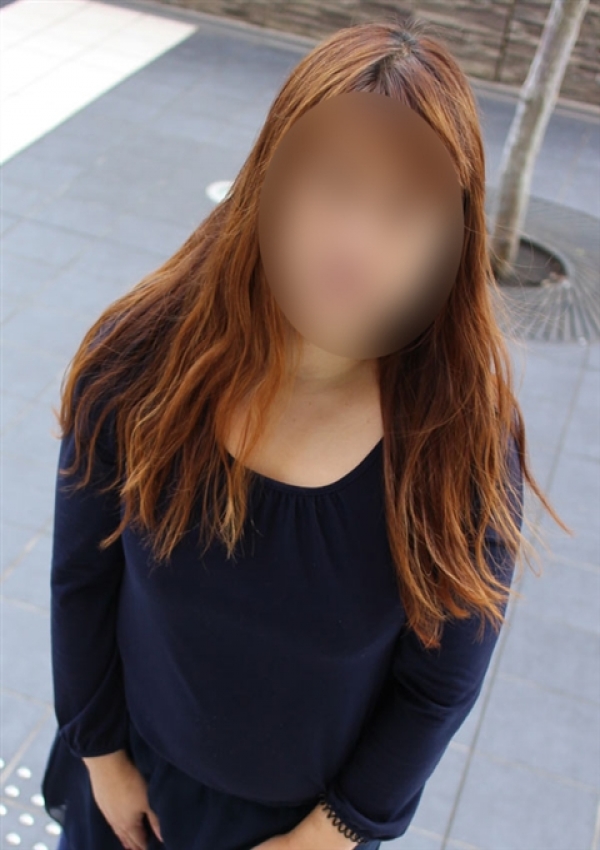 みなみ、かわいい熟女&おいしい人妻 池袋店