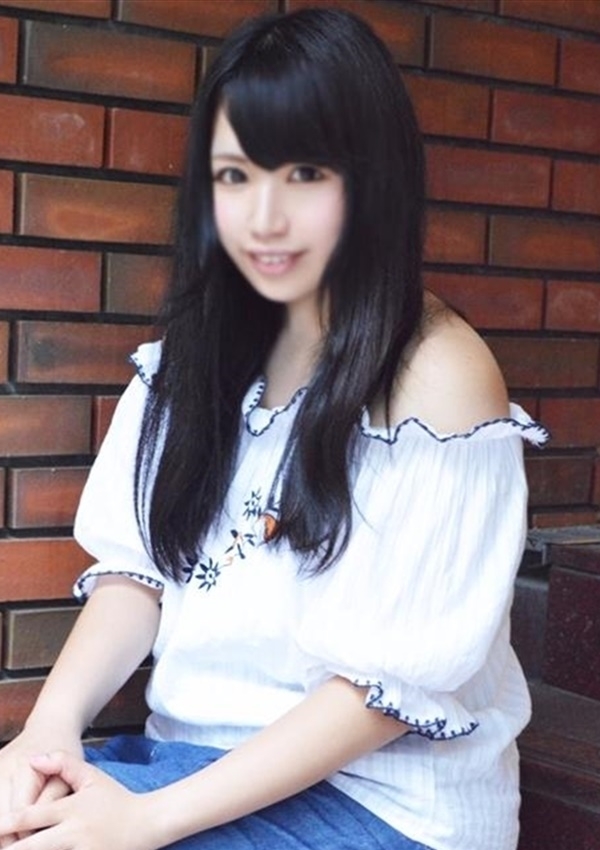 ちひろ、新橋現役女子大生コレクション