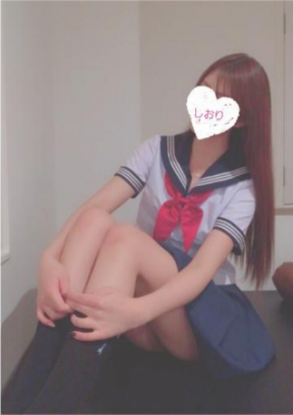 しおり、セクシー 2