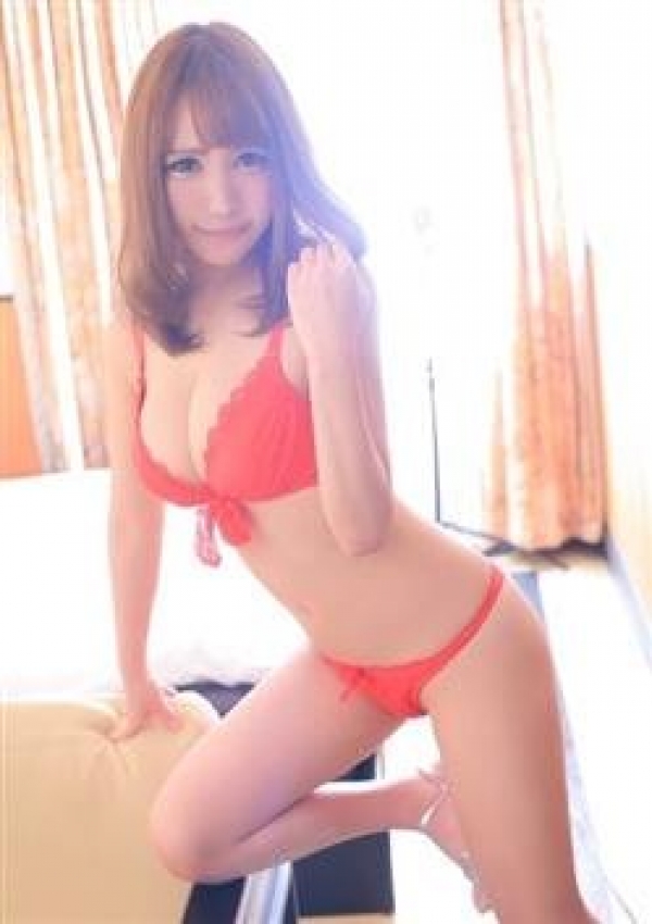 みなみ、AV女優&人気フードルがやってくる店 沼津ハンパじゃない東京 1
