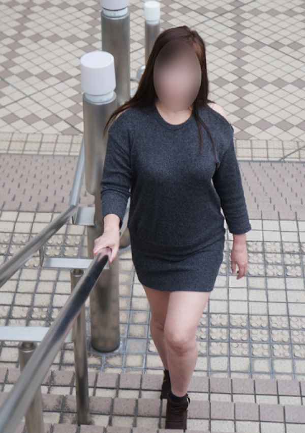 せいな、かわいい熟女&おいしい人妻 町田店 3