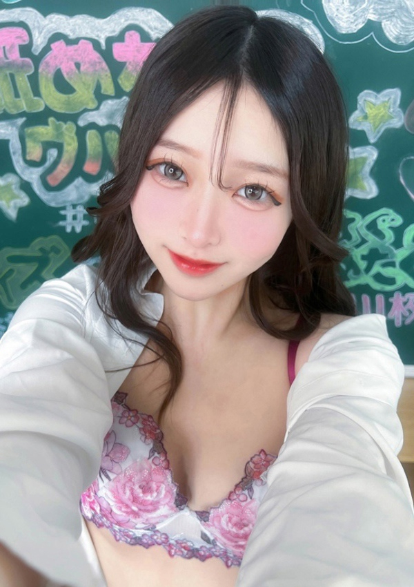 りるる、舐めたくてグループ～君とヤリスギ学園～町田校 1