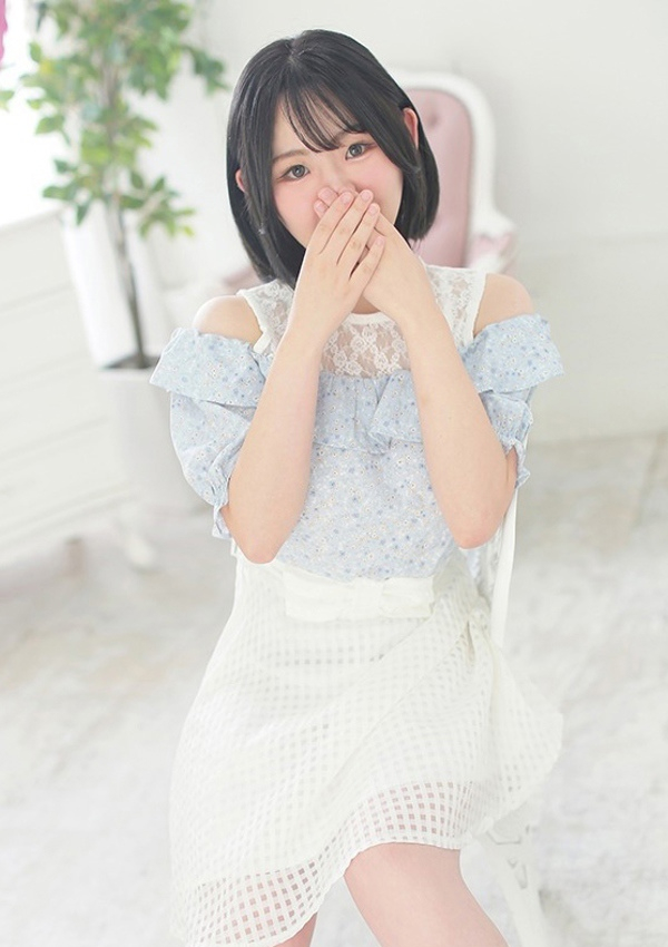 えいみ・完全未経験、プロフィール奈良店