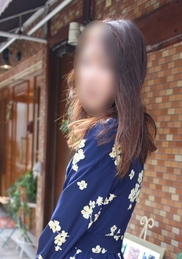 まひろ、かわいい熟女&おいしい人妻 池袋店 2