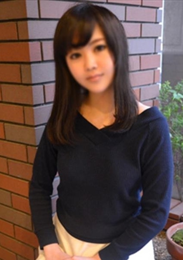ちはる、新橋現役女子大生コレクション