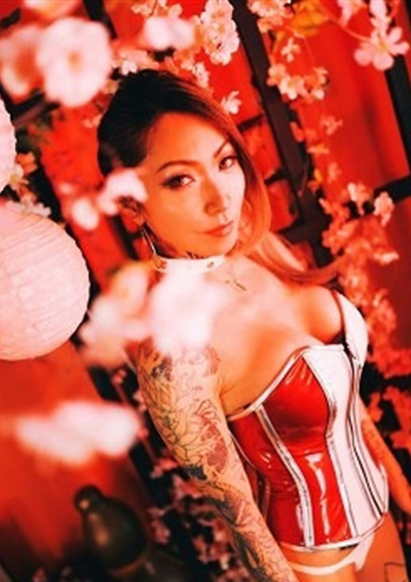 みずき女王様、クラブドミナ 9