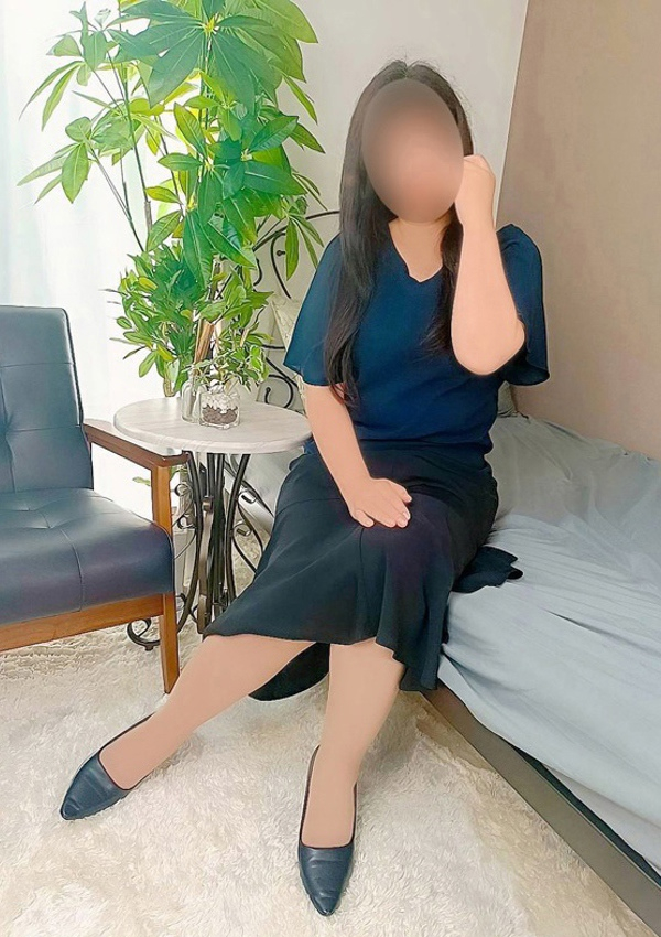 ゆみ、人妻熟女の秘密の関係伊勢崎店 6