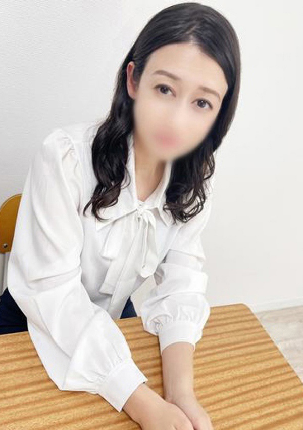 橋本ソフィア先生、甘サド乳首責め専門「ちくキュンっ!学園」~あの日の乳首責めを僕は忘れない~ 4