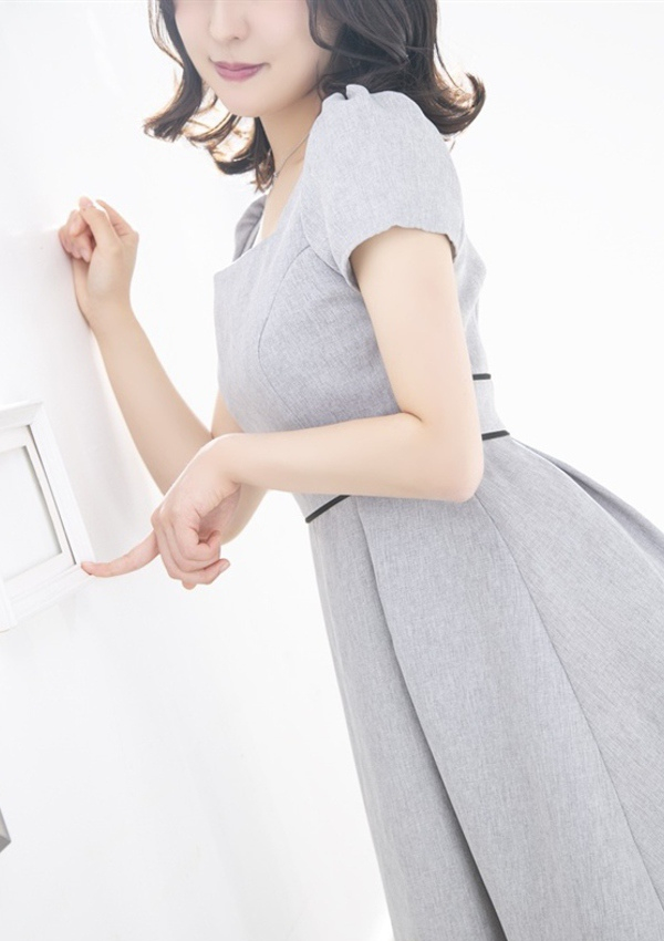 若松 ゆりか、テレジア東京 3