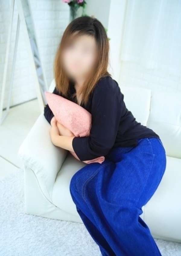 八條 きょん、淫らに濡れる人妻たち日本橋店 2