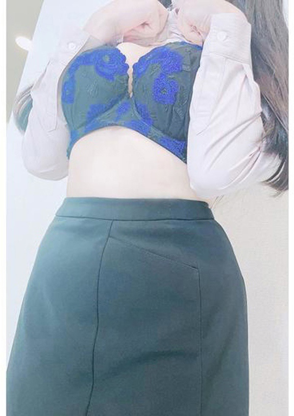 吹石ゆいか、淫乱OL派遣商社 斉藤商事 2