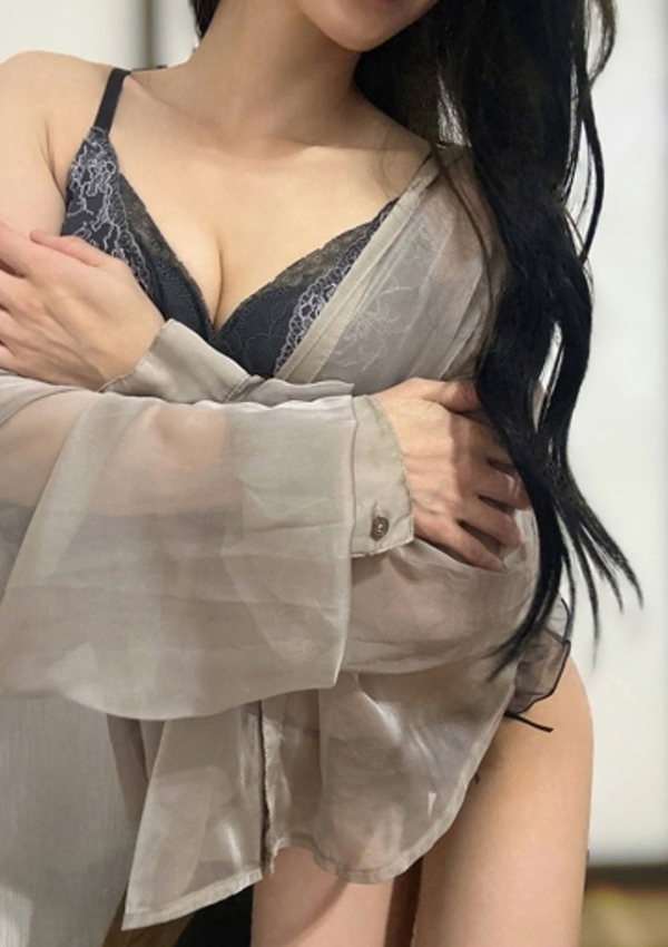 門松 みこと、コンフォート 1