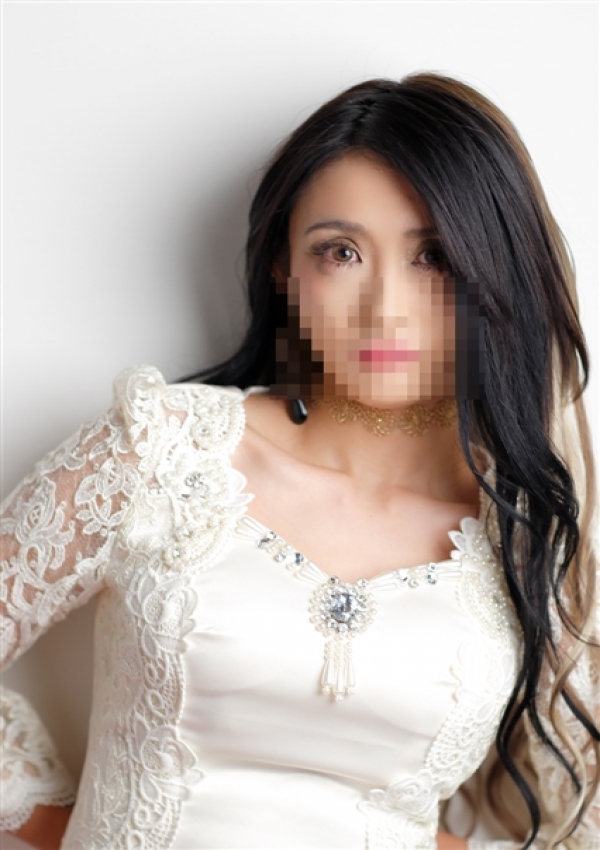 ユリナ、Candy(キャンディ) 1