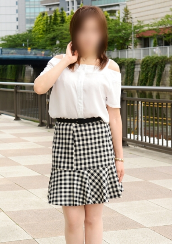 千歳、昼顔妻 4