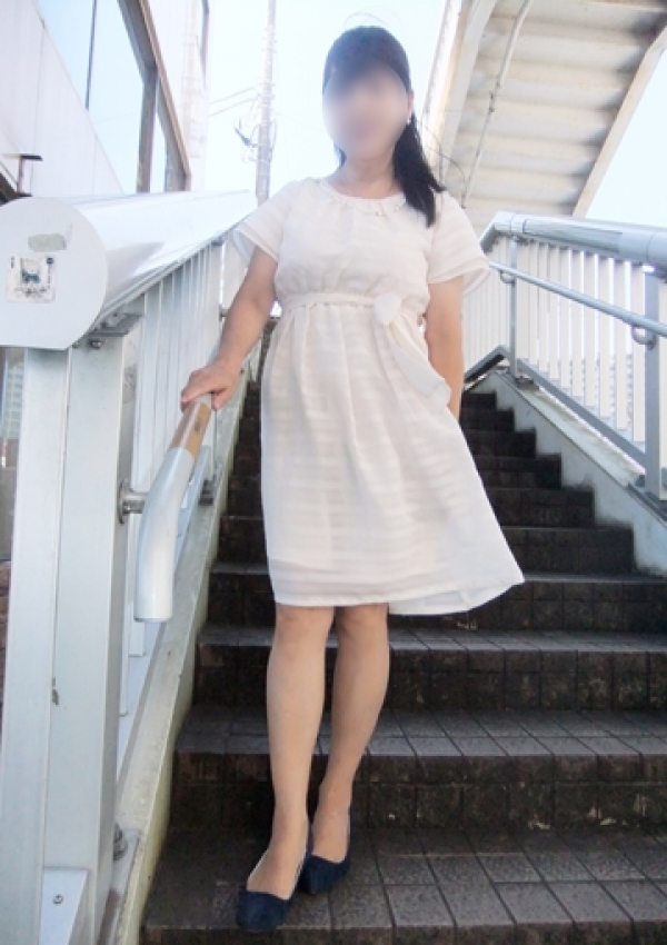 よしみ、かわいい熟女&おいしい人妻 土浦店 1