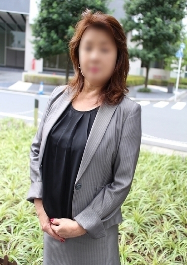 すみれ、かわいい熟女&おいしい人妻 池袋店 2