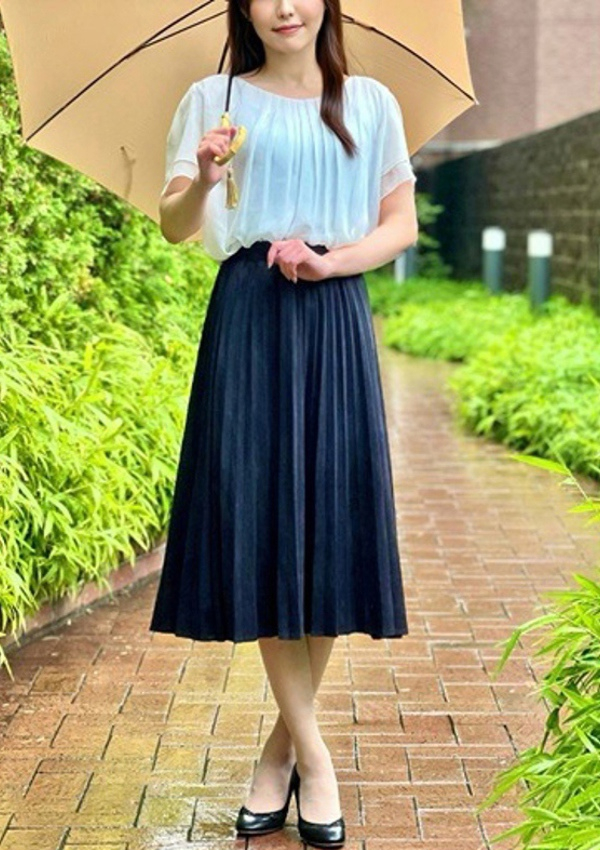内田ひまり、月の真珠-新宿- 2