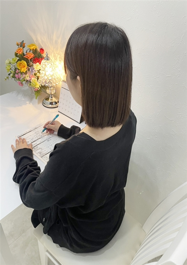 相川 優菜、人妻セレブ宮殿 名古屋