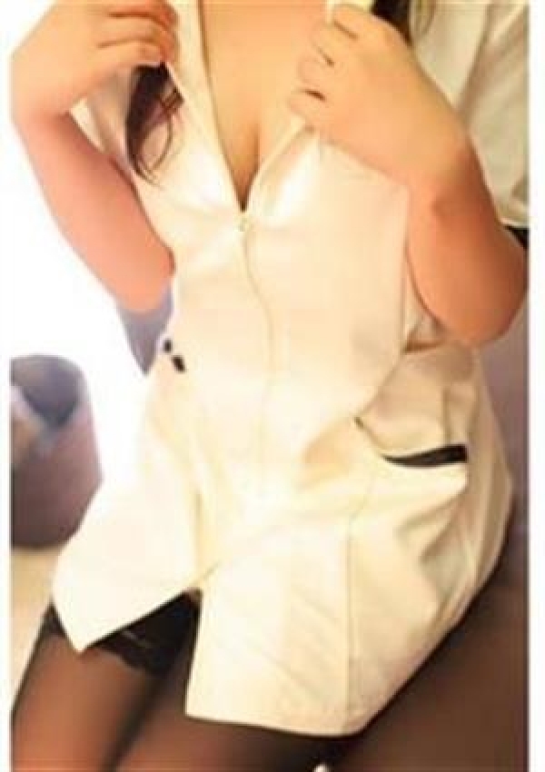 ひとみ、男性自身増強エステVigor 4