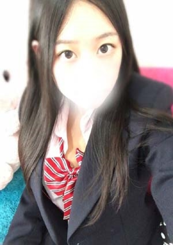 ゆうり、クラスメイト