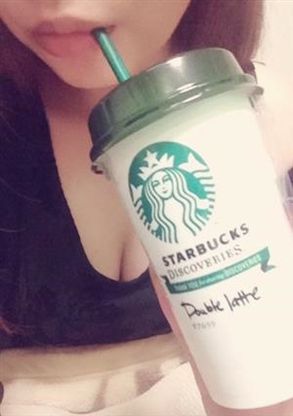 レナ、LUXURY 2
