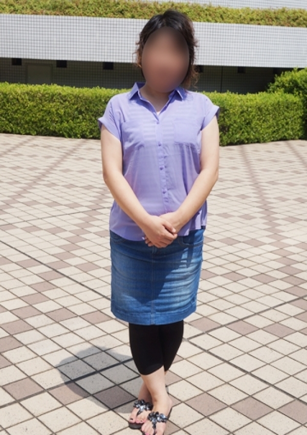 あやめ、かわいい熟女&おいしい人妻 町田店 2