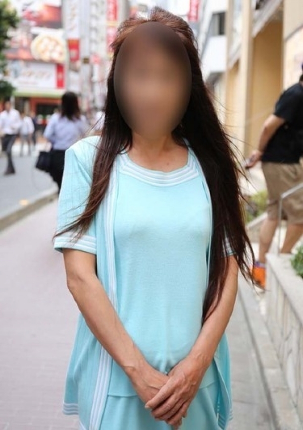 さやか、かわいい熟女&おいしい人妻 池袋店