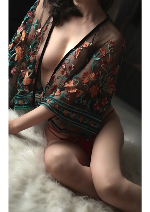 りさ、性腺熟女100% 1