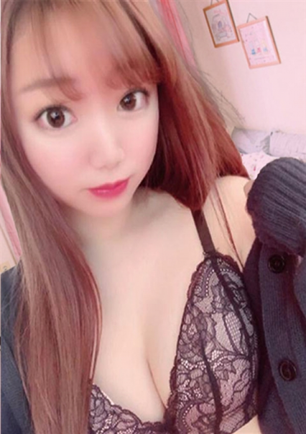 ワンチャン!!!やりすぎオフパコギャル、〈しゅり〉