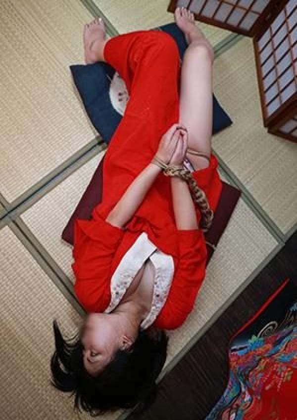 ゆりえ、クラブディープ 4
